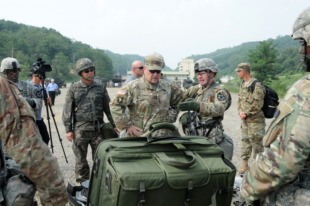 Army Chief of Staff visits Korea