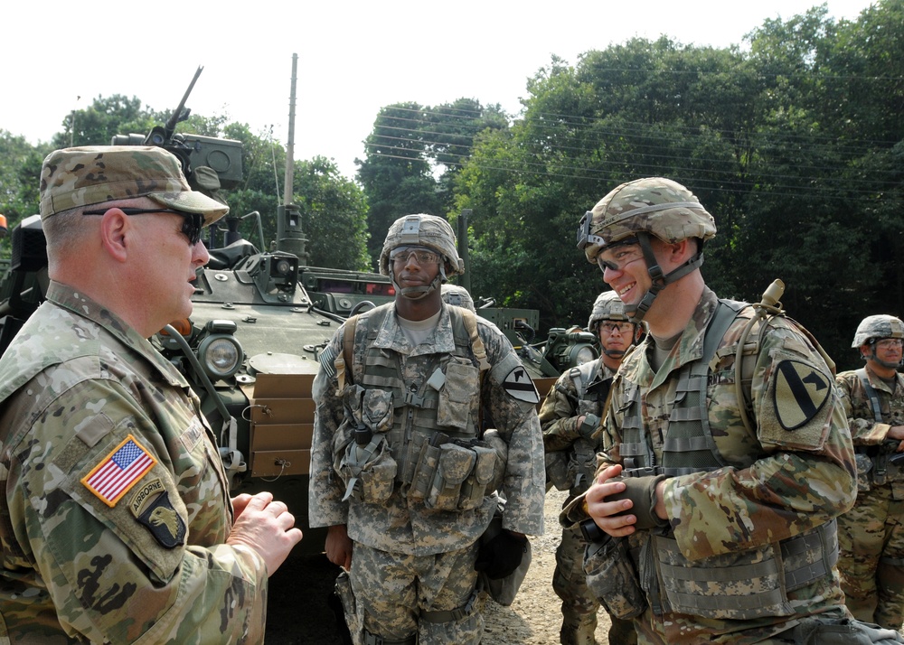 Army Chief of Staff visits Korea