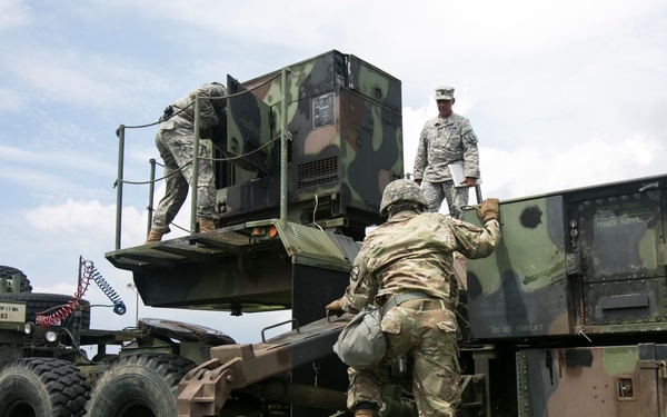 U.S. Soldiers execute Battery Certification Exercise