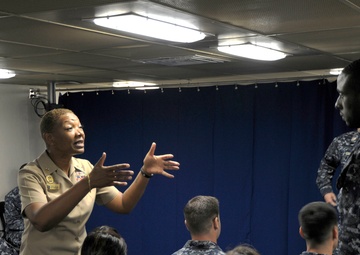 MPT&amp;E Fleet Master Chief Beldo visits with Chiefs and Chief Selectees aboard USS Gerald R. Ford.