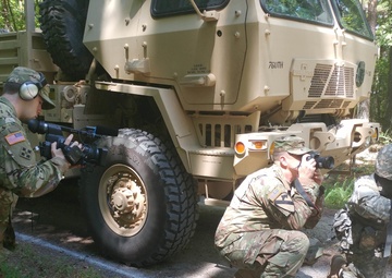 Army Reserve NCOs cross-train while completing their mission