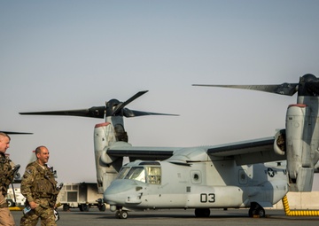 USAFCENT, CFAC Commander visits SPMAGTF-CR-CC Marines