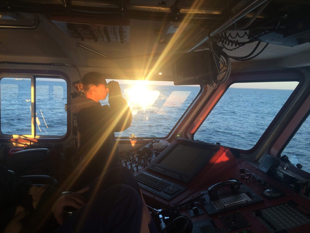 Coast Guard Cutter Cochito crew searches for missing swimmer off Virginia Beach, VA