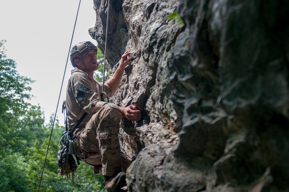 Airman Conducts Mountain Warfare Training