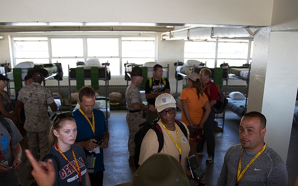 Pacific Northwest high school teachers experience Marine Corps life