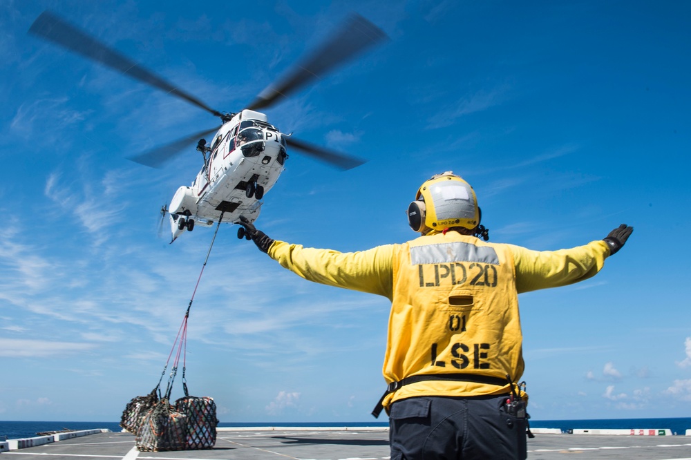 Green Bay conducts vertical replenishment