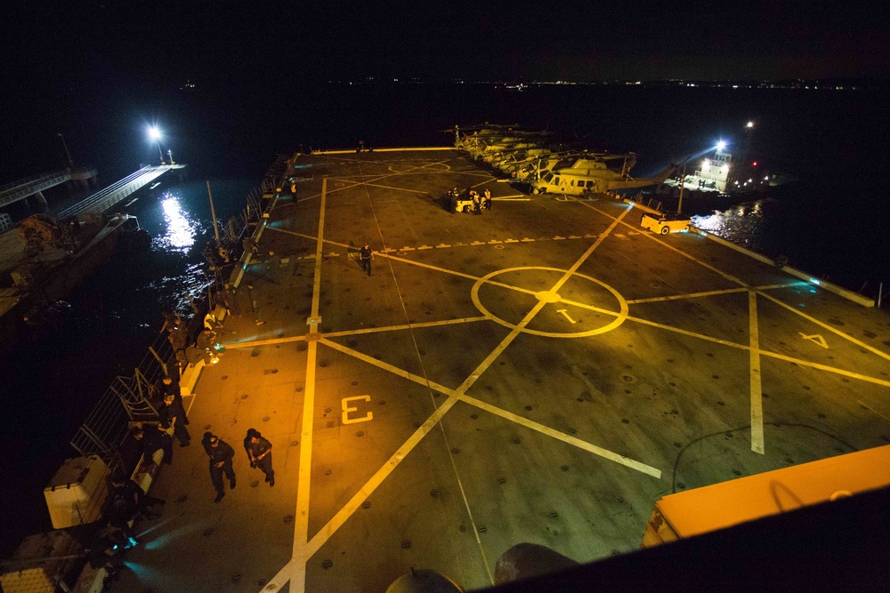 USS Green Bay (LPD-20), 31st MEU Marines head to sea