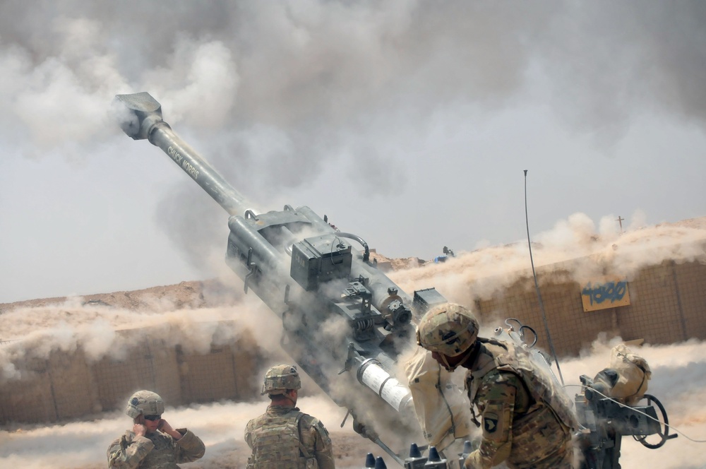 Artillery support Iraqi security forces with indirect fires