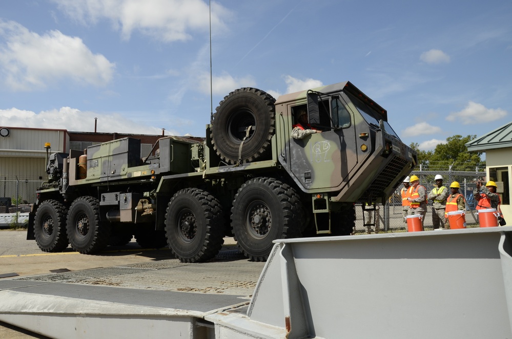 Load'em up! South Carolina National Guard Soldiers conduct port operations training