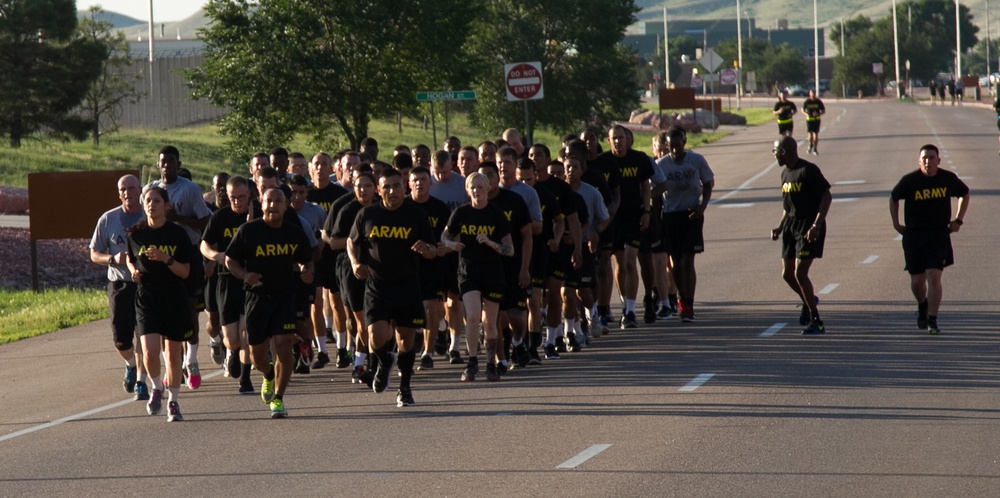 Combat Readiness Center CSM visits Fort Carson