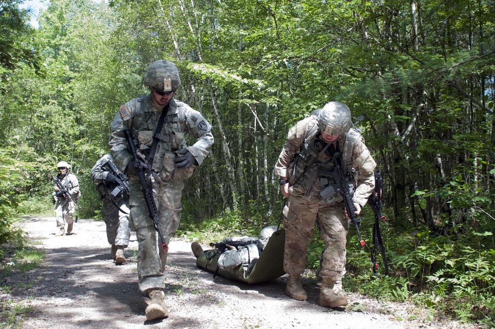 Soldiers Conduct Movement-to-Contact Training Lane