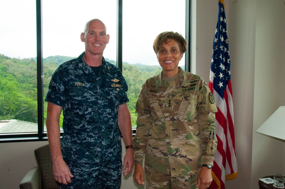 The Army Surgeon General visits PACOM