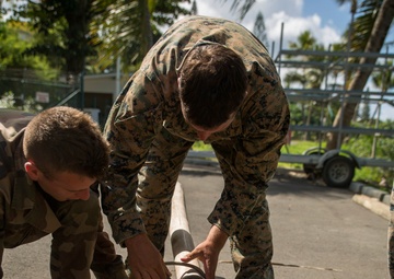 Marines and French soldiers will ‘knot’ survive without this training