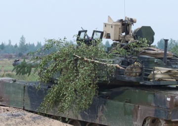 Latvian and U.S. Soldiers build relationships through training