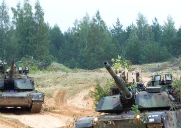 Latvian and U.S. Soldiers build relationships through training