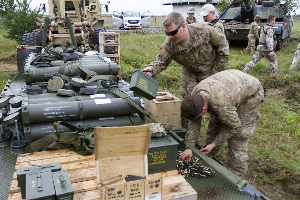 Latvian and U.S. Soldiers build relationships through training