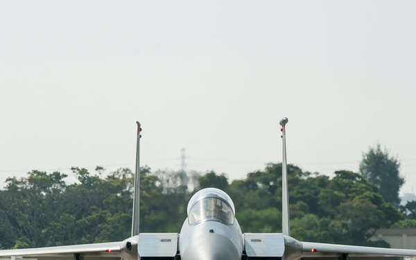 18th Wing conducts aircraft generation exercise