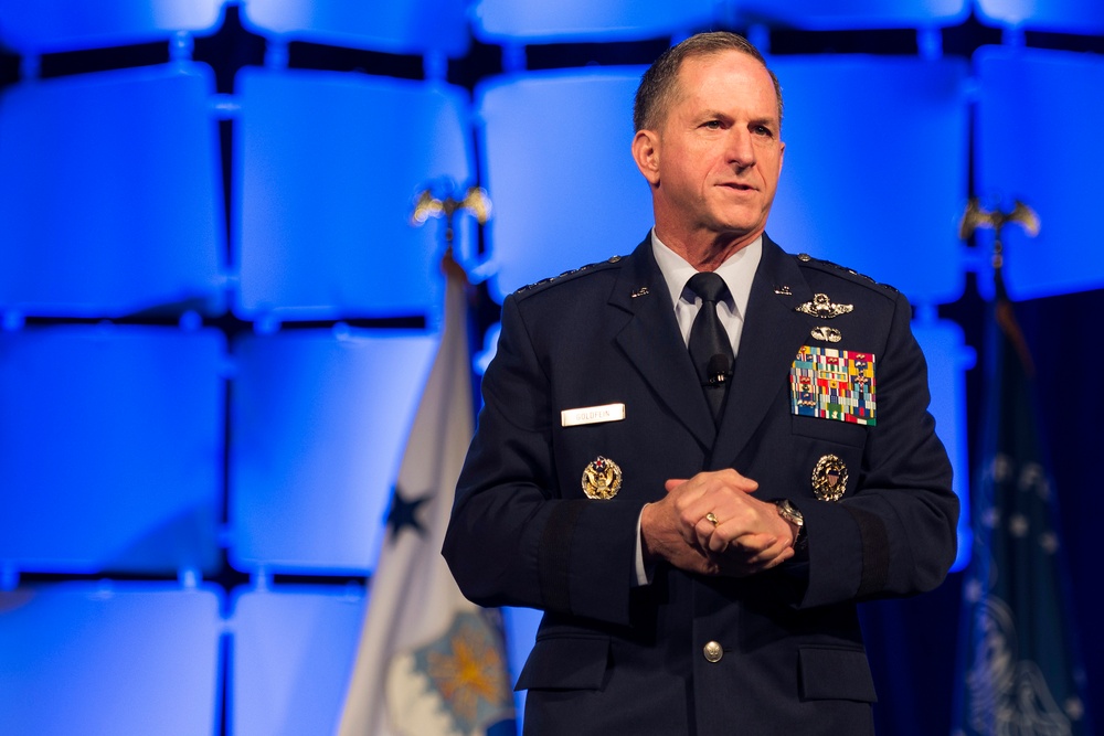 Goldfein discusses State of the Air Force during JBSA-Randolph visit