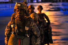 Joint force exercise prepares airmen, soldiers for contingency operations