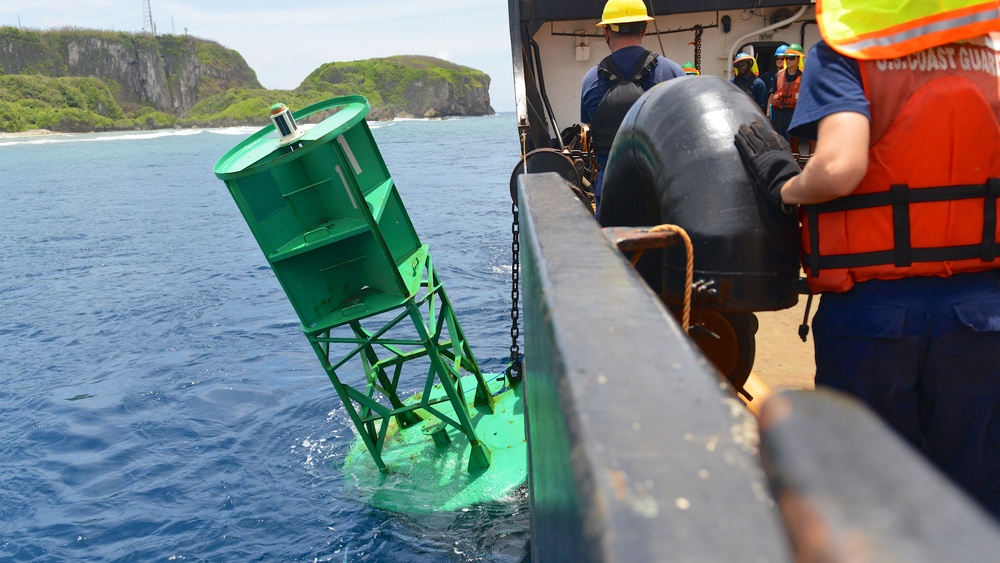 USCGC Sequoia works Apra Harbor buoy off Guam