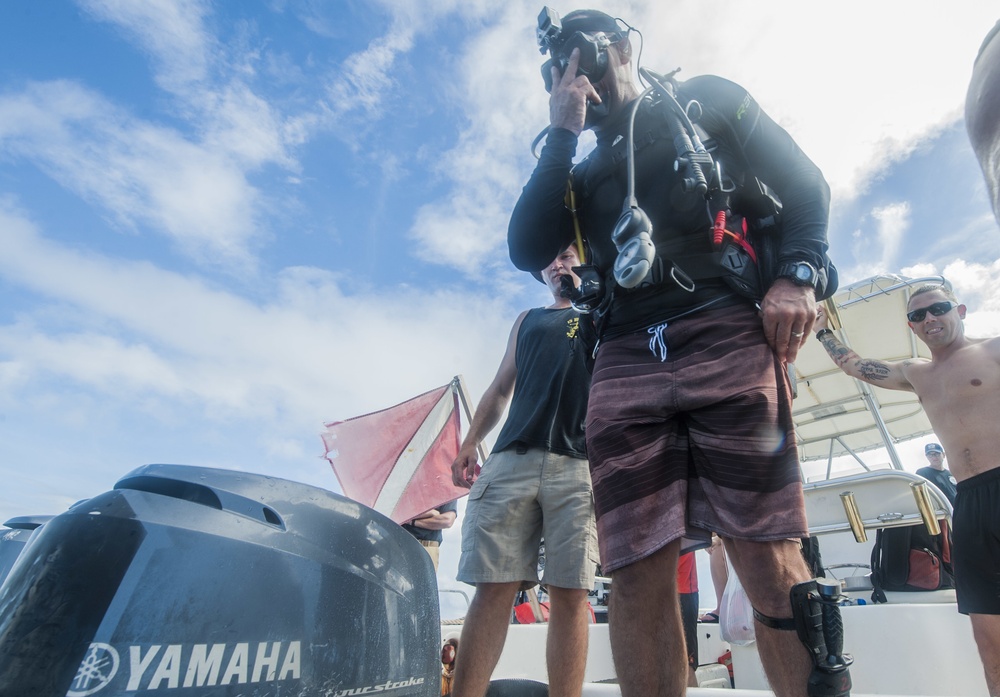 Defense POW/MIA Accounting Agency (DPAA) and 7th Engineer Divers third day of diving in the waters of U.S. Army Garrison Kwajalein Atoll
