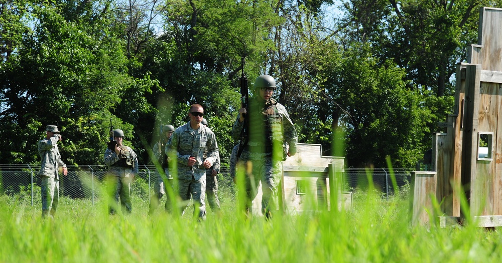509th MUNS, SFS participate in shoot, move and communicate training