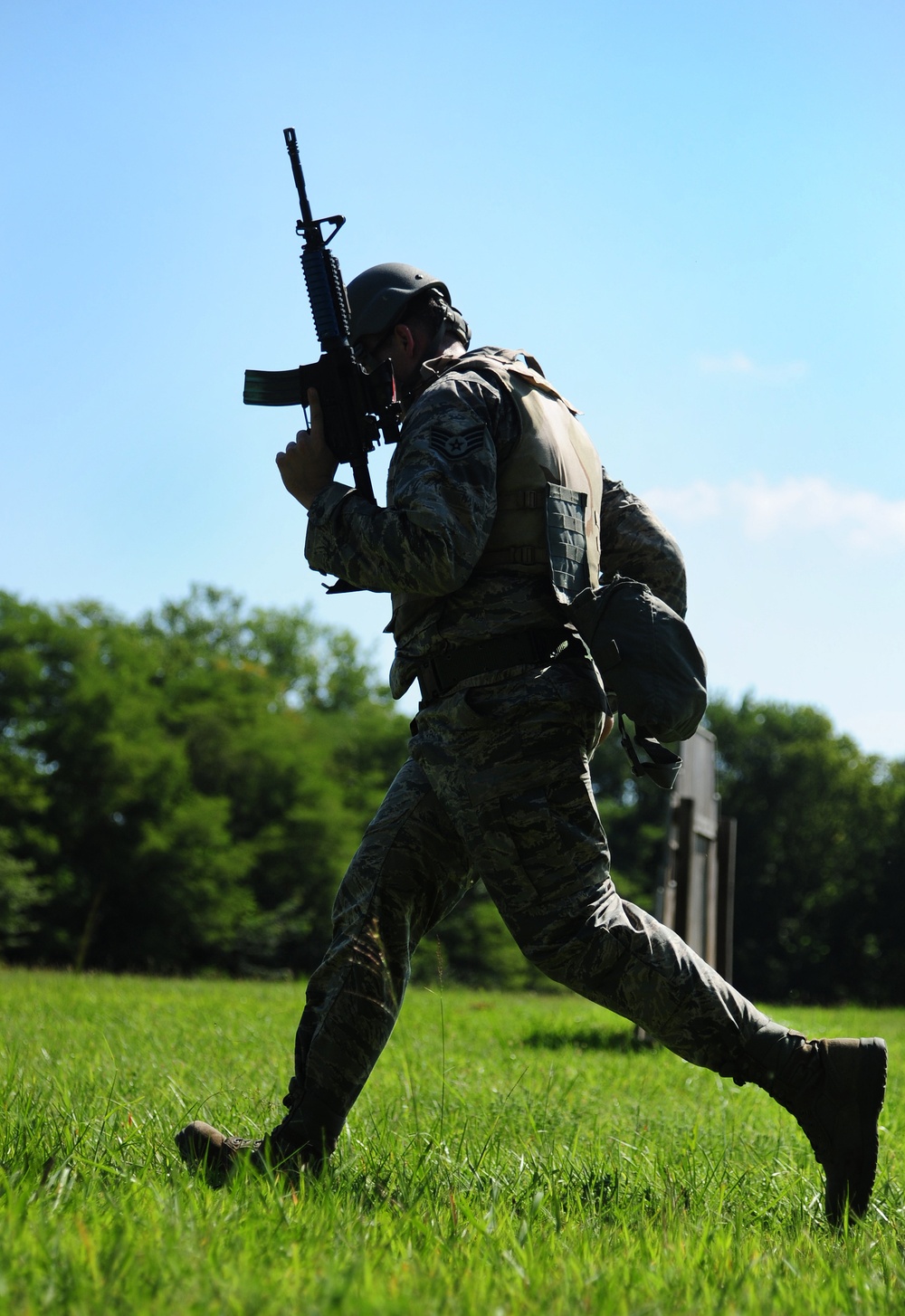 509th MUNS, SFS participate in shoot, move and communicate training