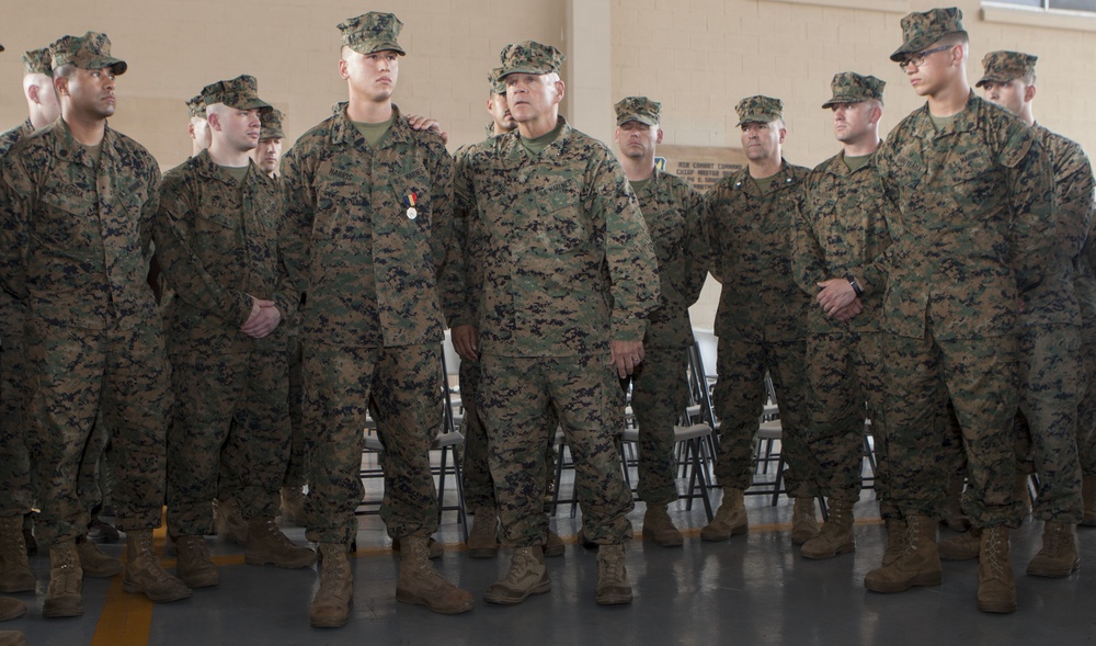 CMC Visits SPMAGTF-SC Marines in Honduras