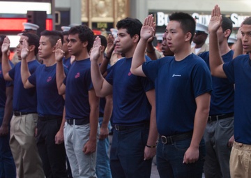 Marines celebrate reserve anniversary in Manhattan