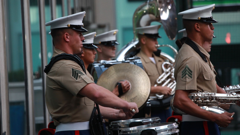 Marines celebrate U.S. Marine Corps Reserve Centennial in New York