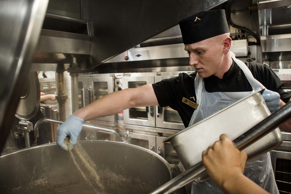 31st MEU Marine Cooks Dinner for USS Green Bay Crew