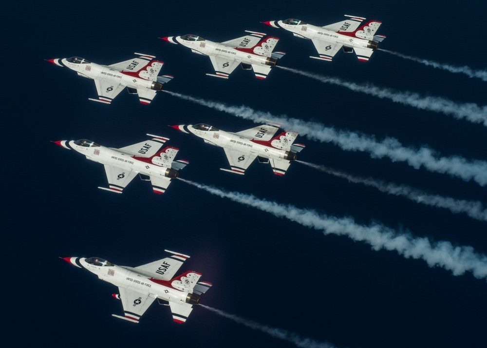 The Thunderbirds Return From Washington