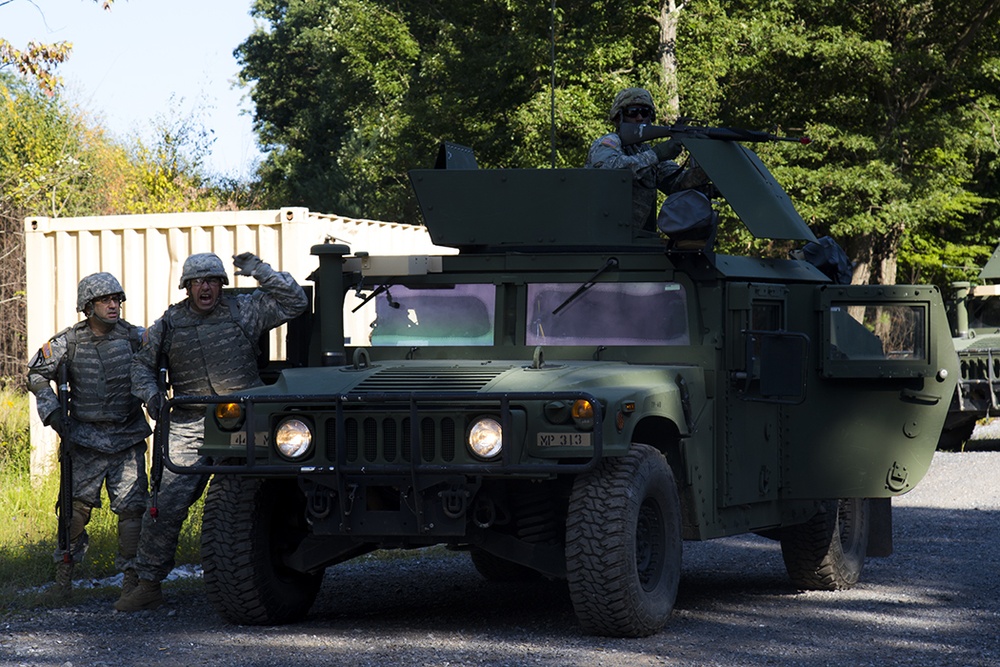 NY Army National Guard Soldiers conduct tactical training at Fort Indiantown Gap