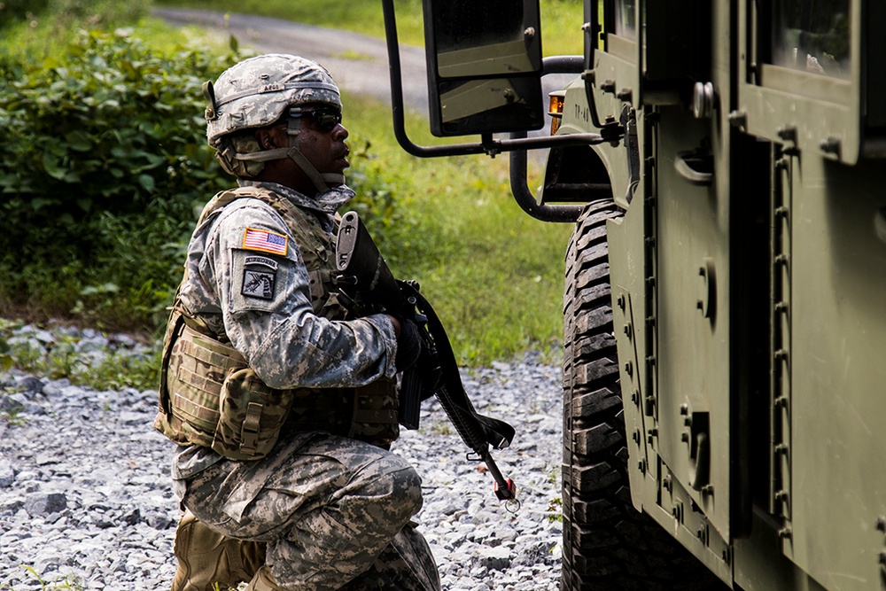 DVIDS Images NY Army National Guard Soldiers conduct tactical