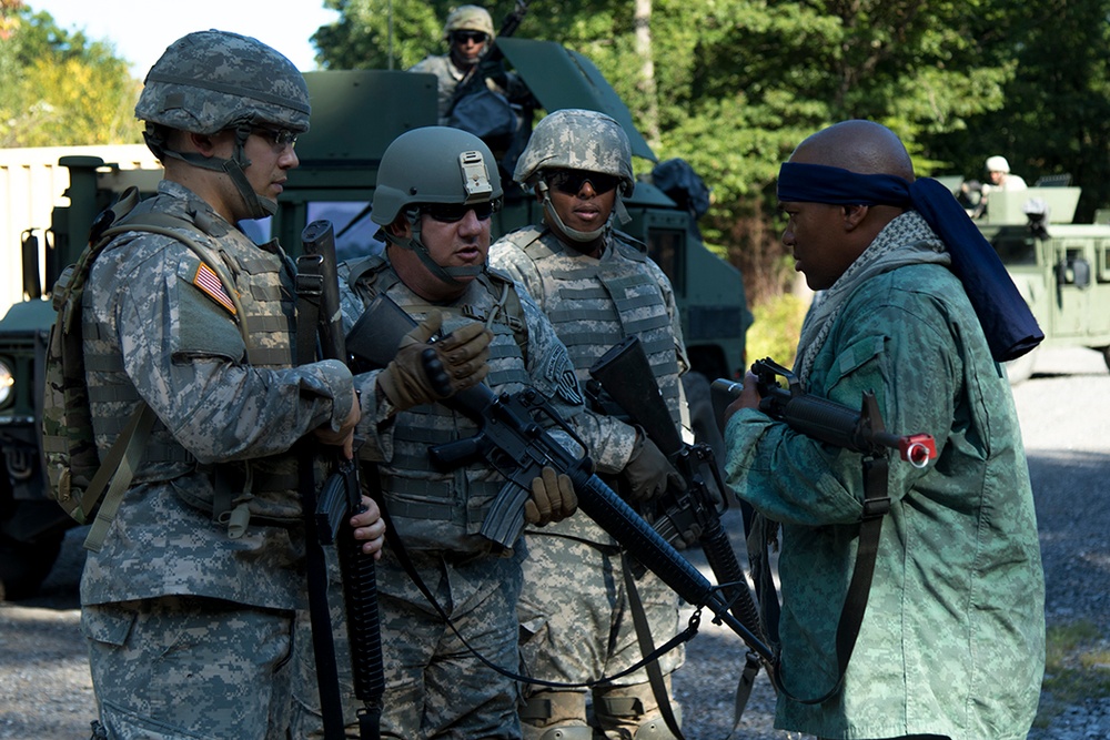 NY Army National Guard Soldiers conduct tactical training at Fort Indiantown Gap