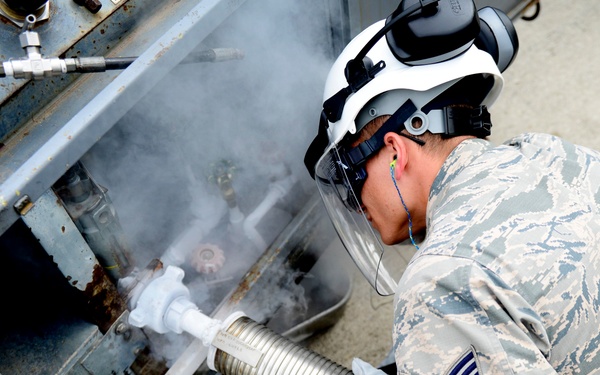 Cryogenics give pilots breath of fresh air