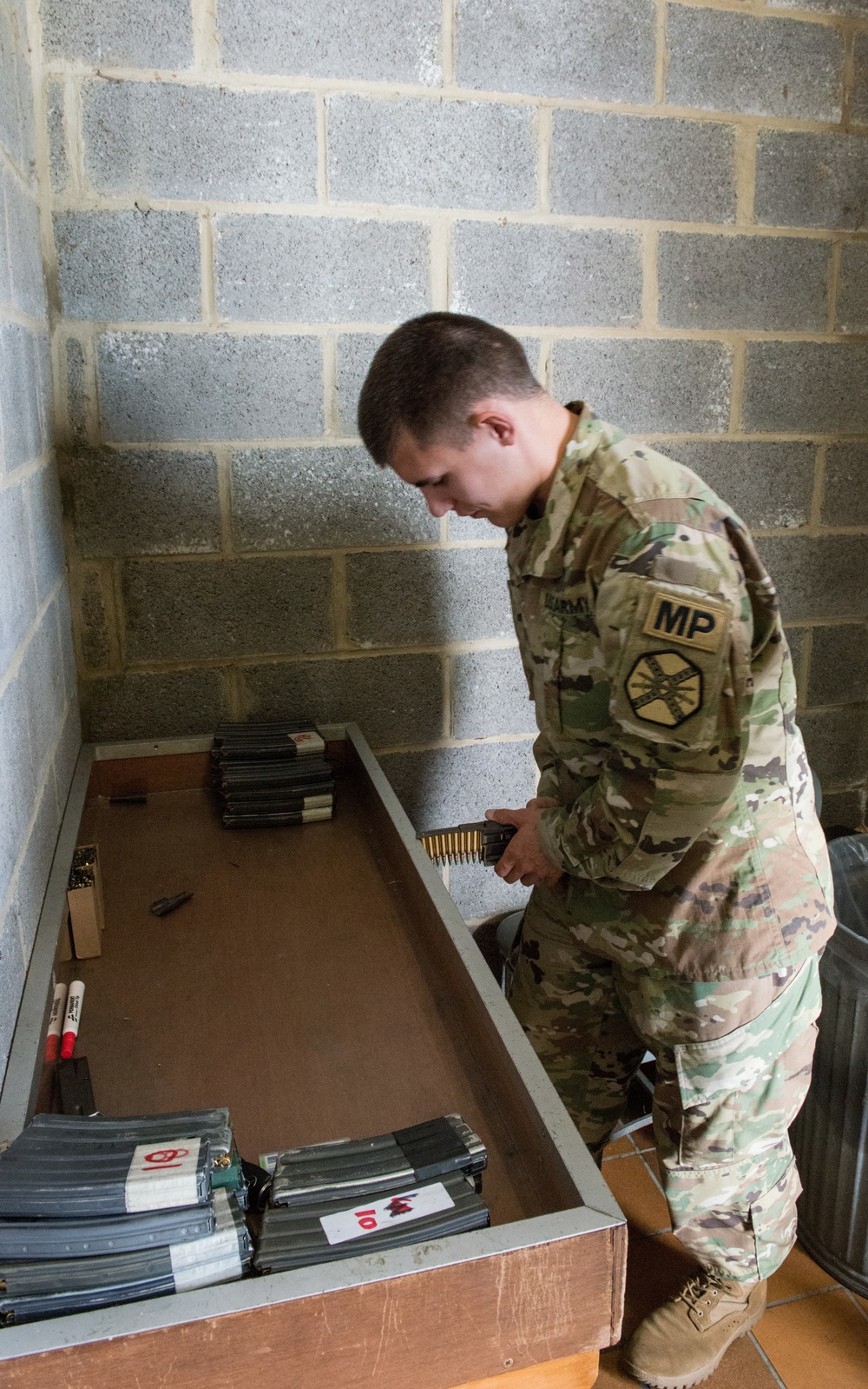 USAG Benelux Soldiers qualify with brand new M4A1 carbines.