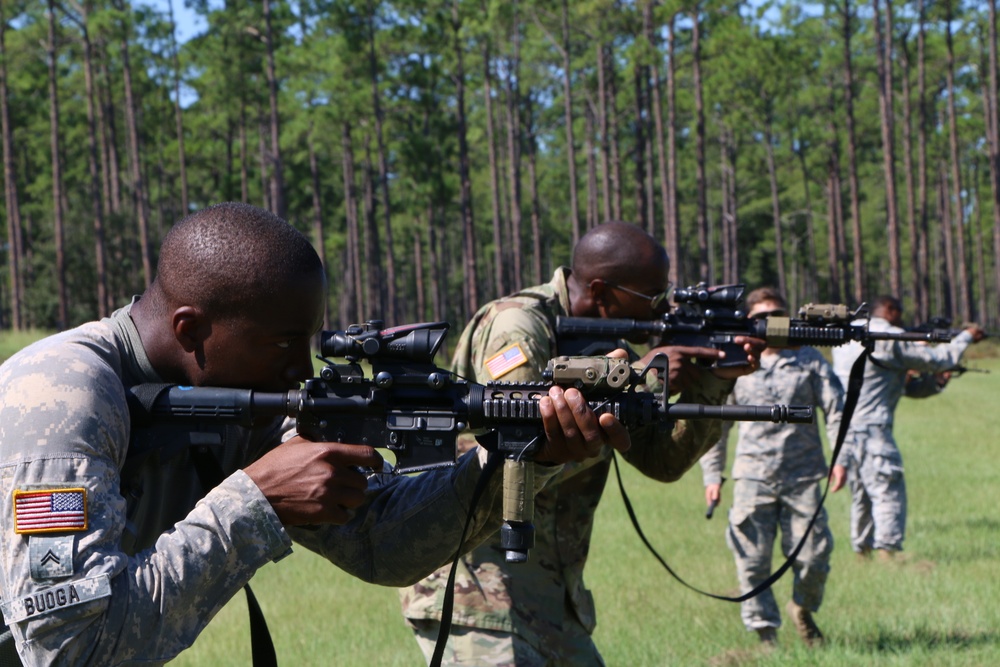 DVIDS - Images - Battle Boars conduct reflexive training [Image 3 of 5]