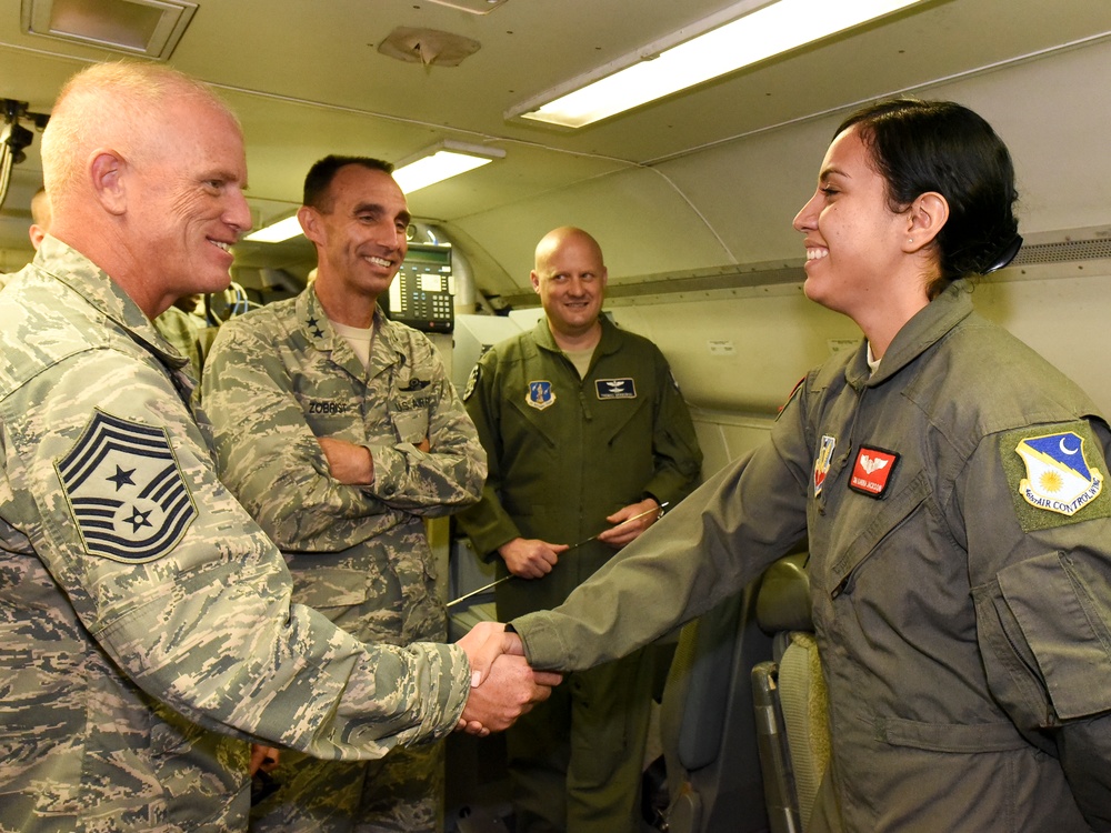 Maj. Gen. Zobrist, commander of the 9th Air Force visits Team JSTARS