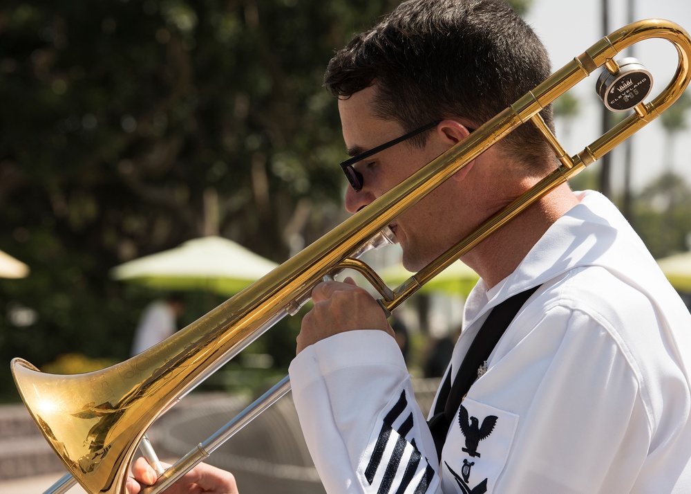 Navy Band Southwest Plays at LA Fleet Week 2016