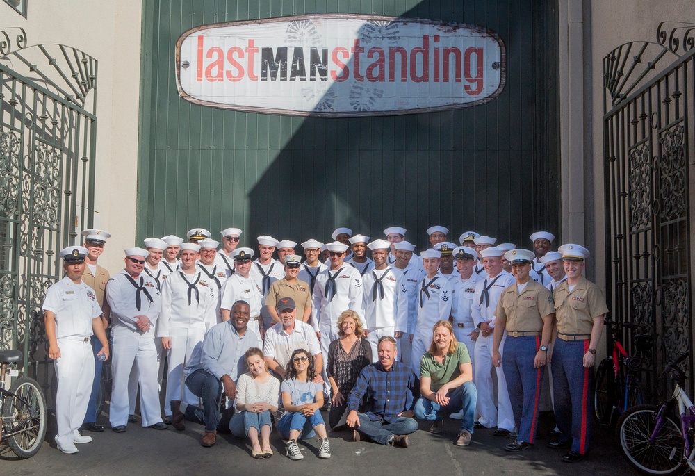 Marines, Sailors meet cast of popular Tim Allen show during LAFW