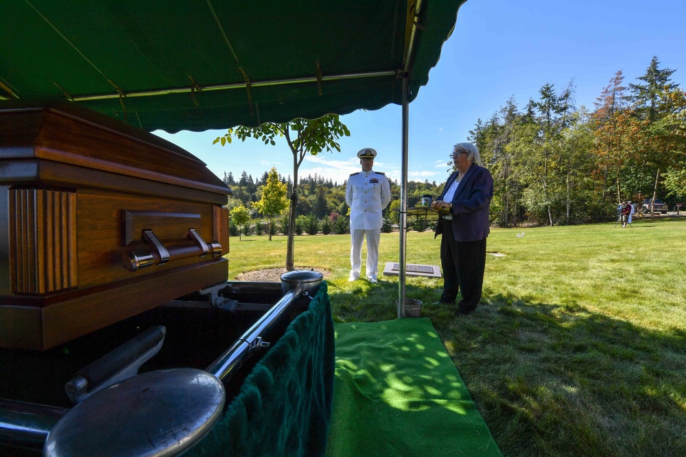 World War II veteran laid to rest After 75 Years