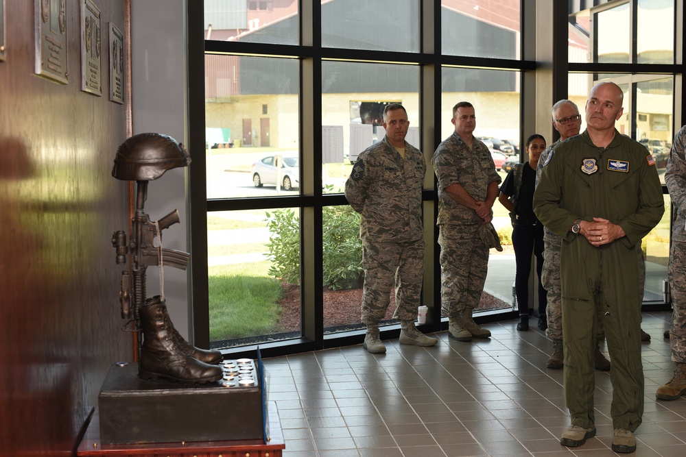 Air Mobility Commander tours Stewart Air National Guard Base