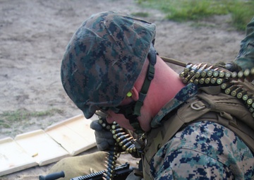2nd LAAD Marines shoot straight during weapon systems training