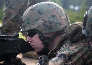 2nd LAAD Marines shoot straight during weapon systems training