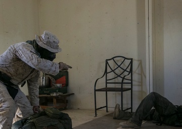 Military police clear Range 800