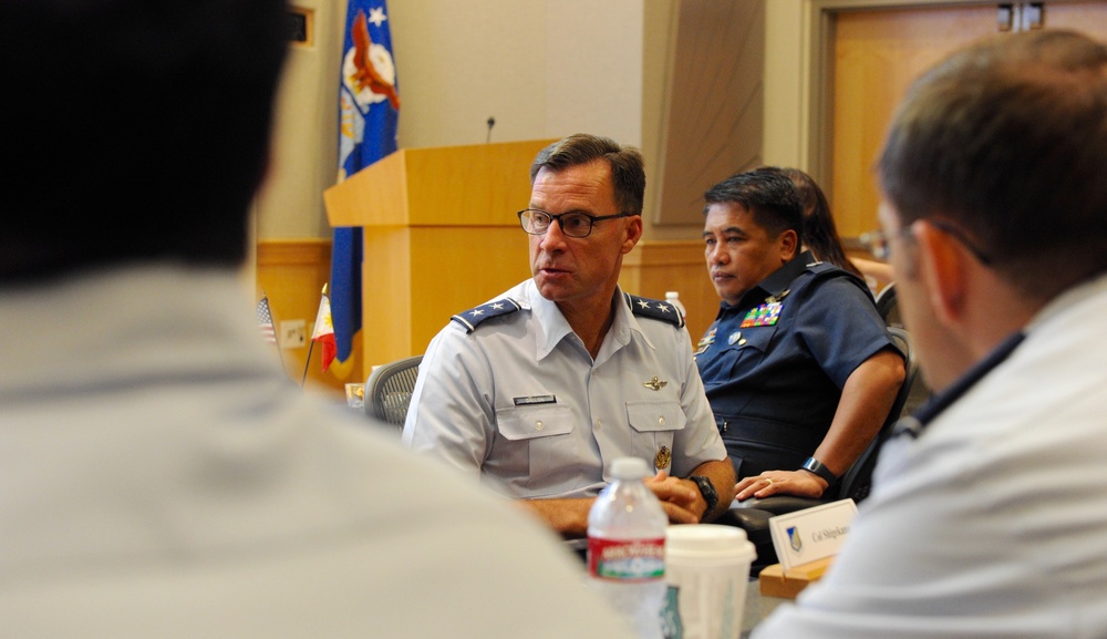 U.S., Philippine Airmen talks enhance interoperability