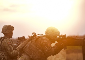 3/69 Armor Soldiers leverage Black Hawks during Eastern European live fire training