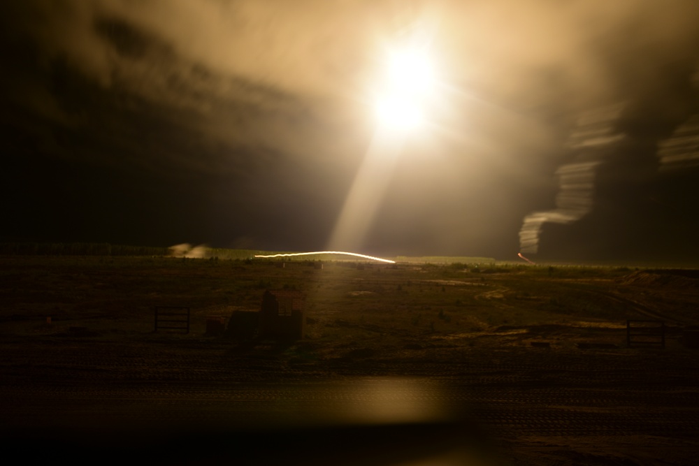 3/69 Armor Soldiers leverage Black Hawks during Eastern European live fire training