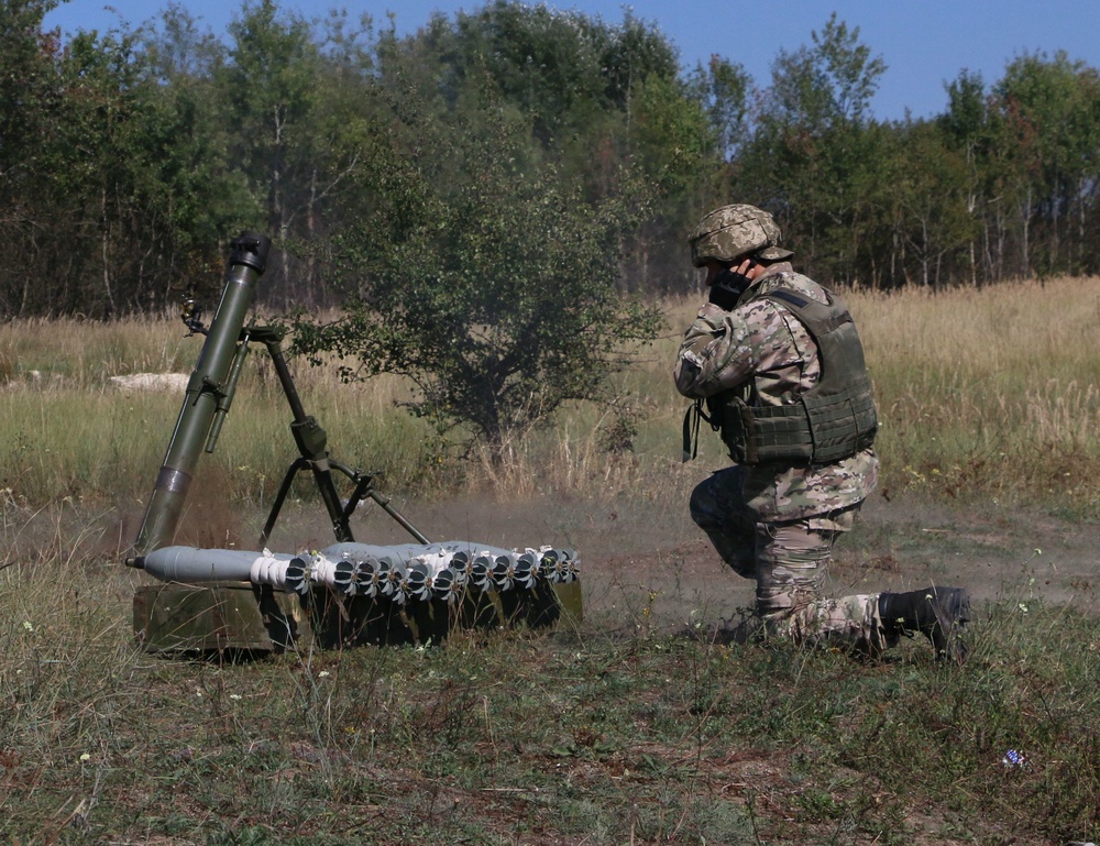 Mustangs and Ukrainians improve mortar skills